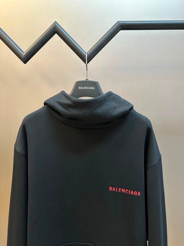 هودي (سويت شيرت بقبعة) رجالي فاخر من بالنسياغا (Balenciaga Hoodie)