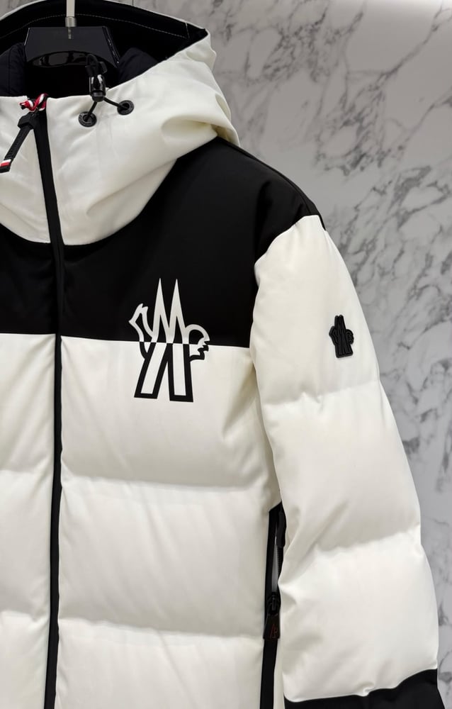 جاكيت شتوي رجالي فاخر من مونكلير جرونوبل (Moncler Grenoble)