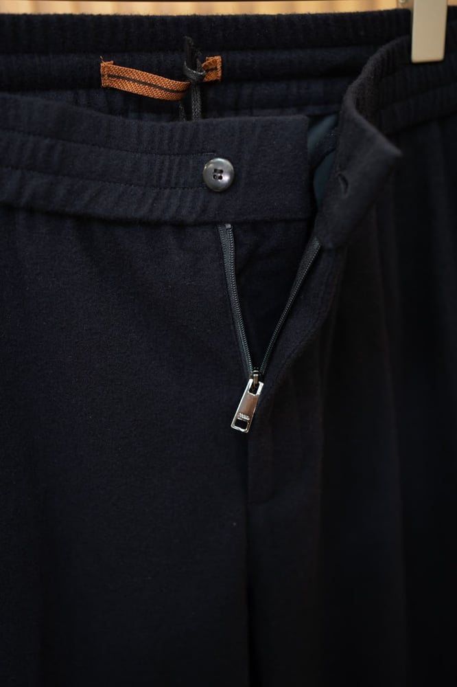 طقم كشمير فاخر من زيانيا (Zegna Cashmere Overshirt & Trousers Set)