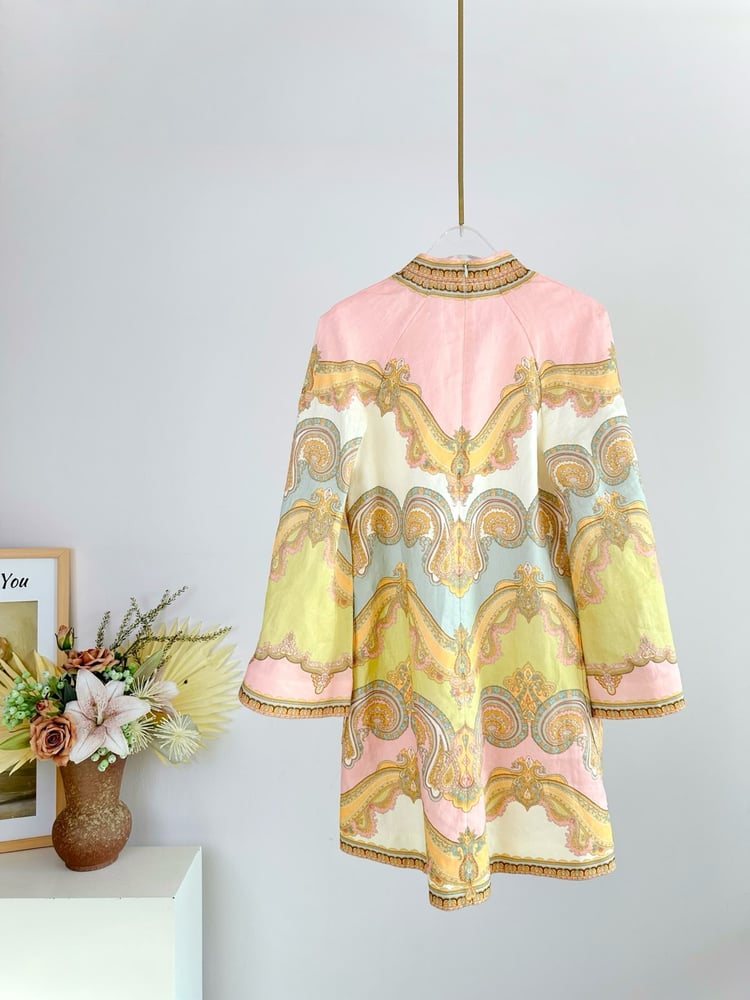 فستان "زيمرمان" القصير بنقشة البيزلي الملونة (Zimmermann Paisley Mini Dress)