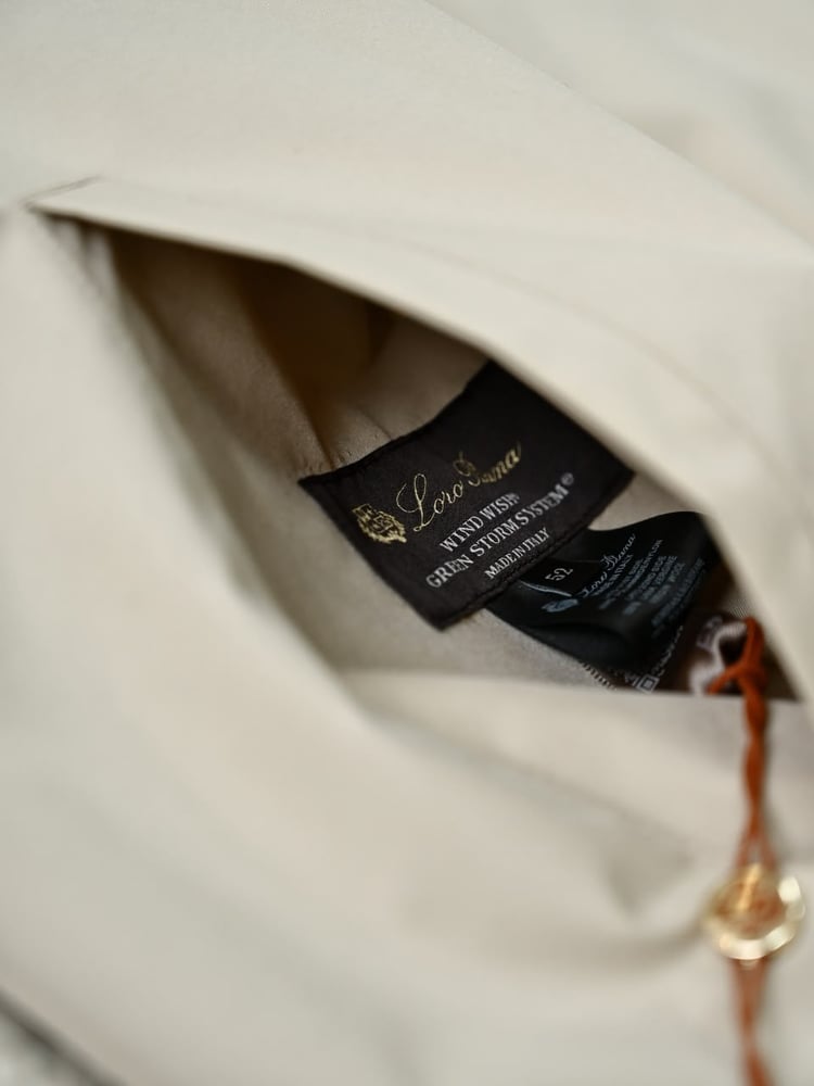 سديري (Vest) فاخر للرجال من لورو بيانا (Loro Piana)