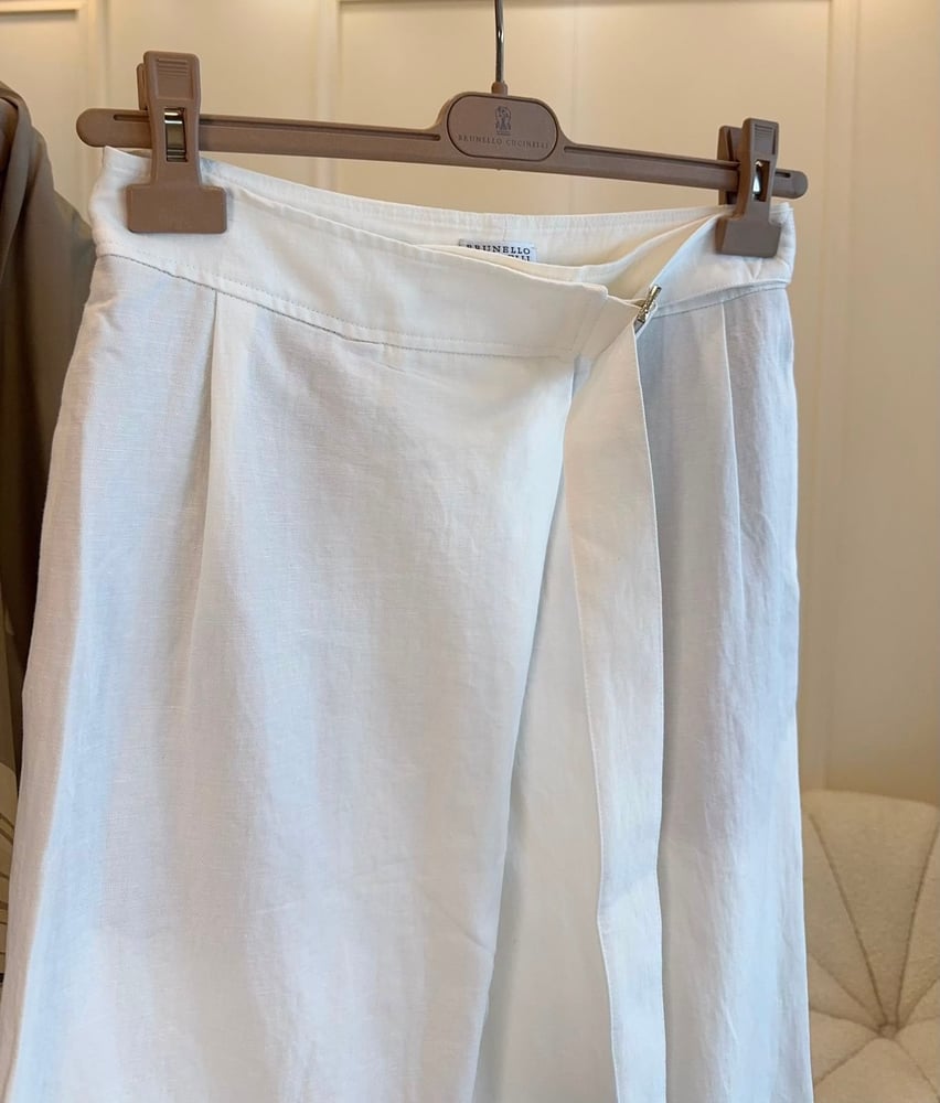 بنطال Brunello Cucinelli  أبيض بتصميم ملتف