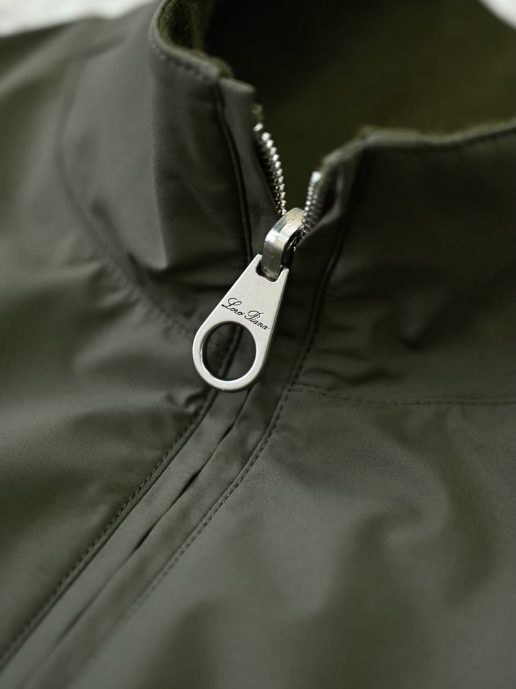 جاكيت بومبر reversible من لورو بيانا (Loro Piana Reversible Bomber Jacket)