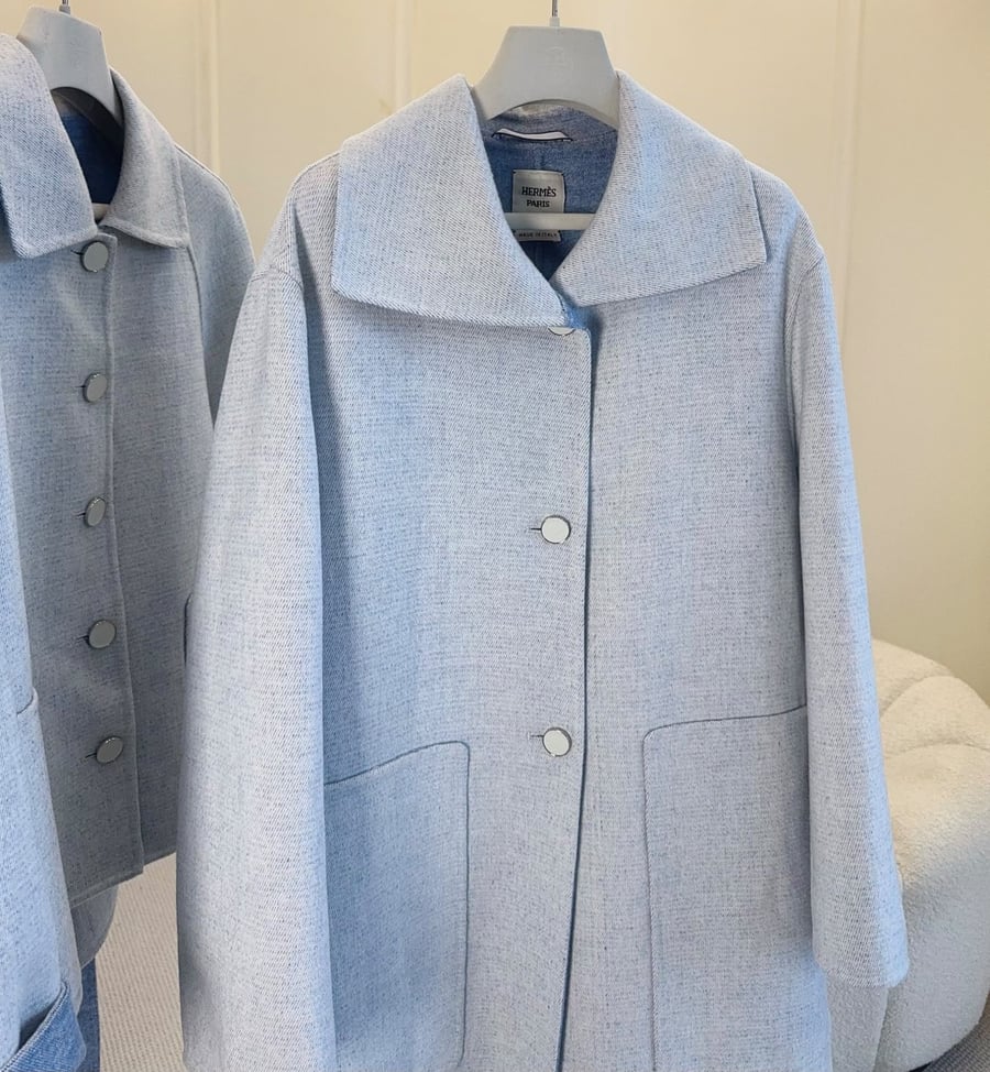 معطف هيرميس النسائي الطويل الفاخر (Hermès Long Wool/Tweed Coat)