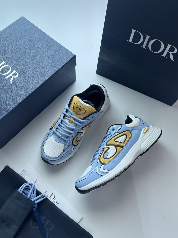 حذاء رياضي رجالي فاخر (B30) من كريستيان ديور (Christian Dior)