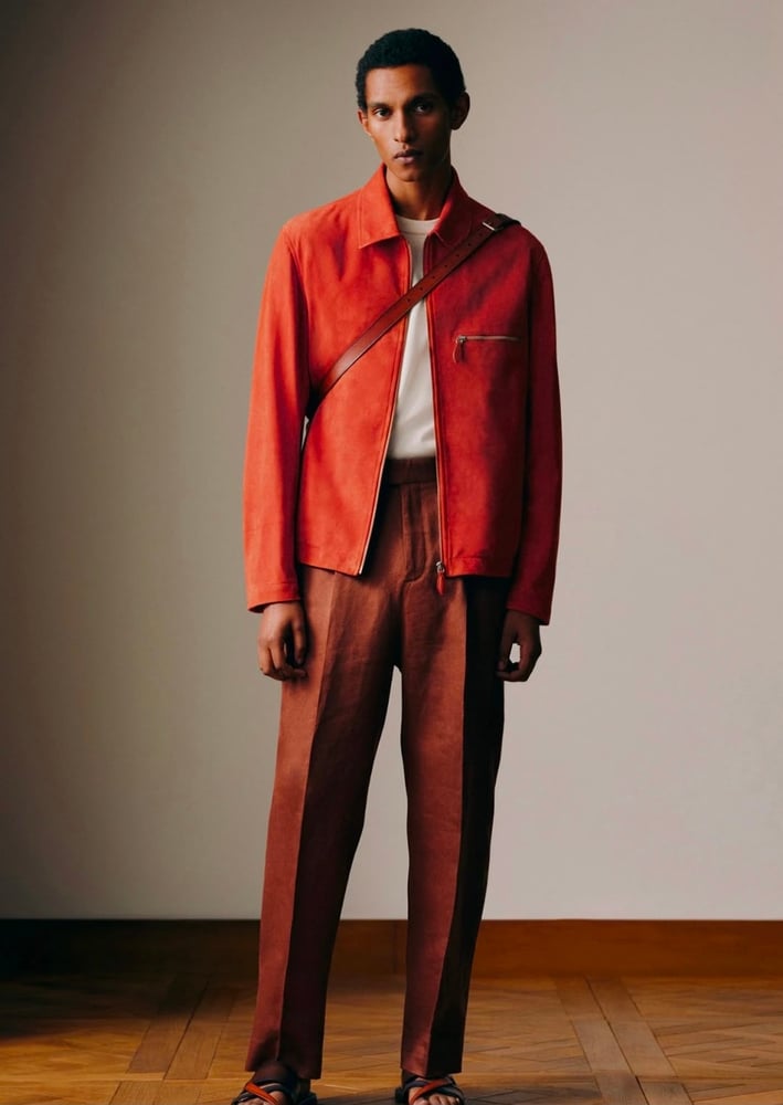 جاكيت جلد / شمواه رجالي فاخر من "برلوتي" (Berluti) باللون البرتقالي الجريء (Suede Jacket)