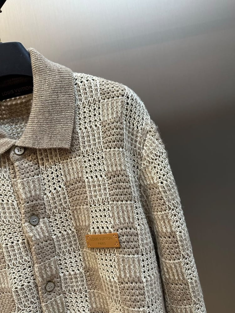 كارديجان لويس فيتون المتقاطع الفاخر (Louis Vuitton Damier Knit Cardigan)