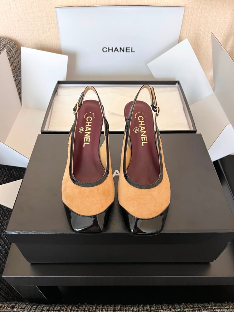 حذاء نسائي كعب عالي سلجباك فاخر من شانيل (Chanel Slingback Pumps)