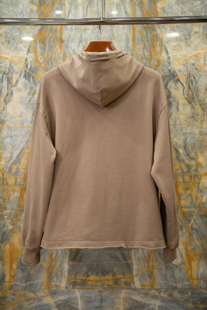 طقم رياضي فاخر للرجال من دولتشي آند غابانا (Dolce & Gabbana Tracksuit)
