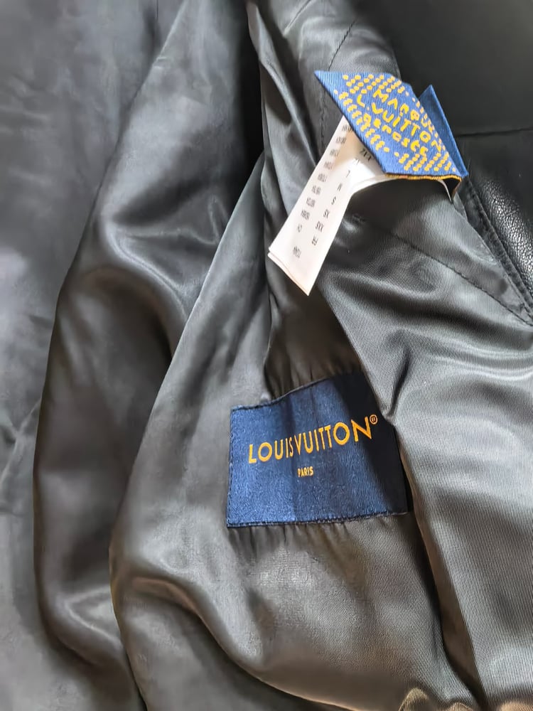 جاكيت لويس فيتون الجلدي الفاخر (Louis Vuitton Leather Jacket)