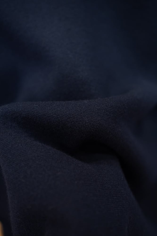 طقم تريكو فاخر بسحاب وياقة بولو من لورو بيانا (Loro Piana Full-Zip Polo Knit Tracksuit)
