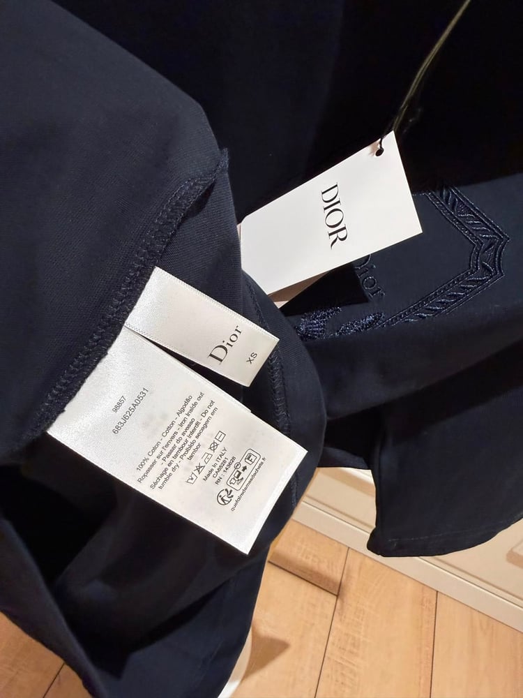 تيشيرت فاخر للرجال من ديور (Dior T-Shirt)