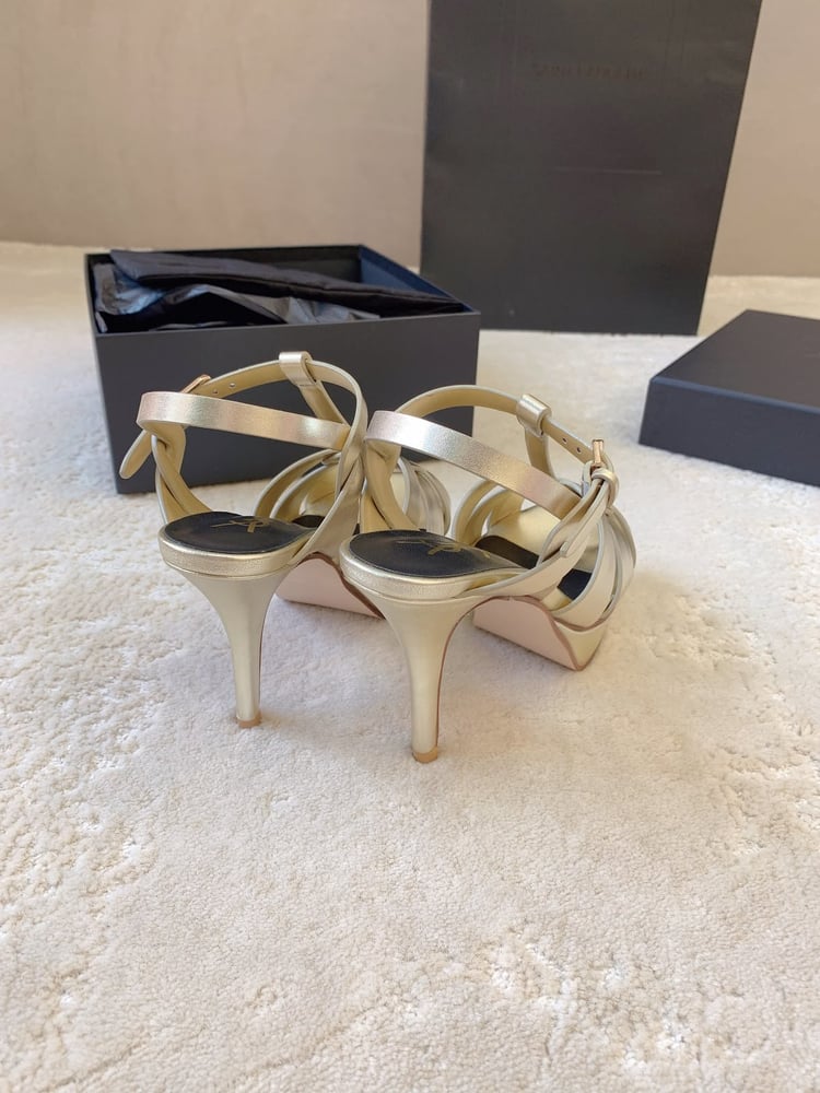 صندل سان لوران تريبيوت (Saint Laurent Tribute Sandal)