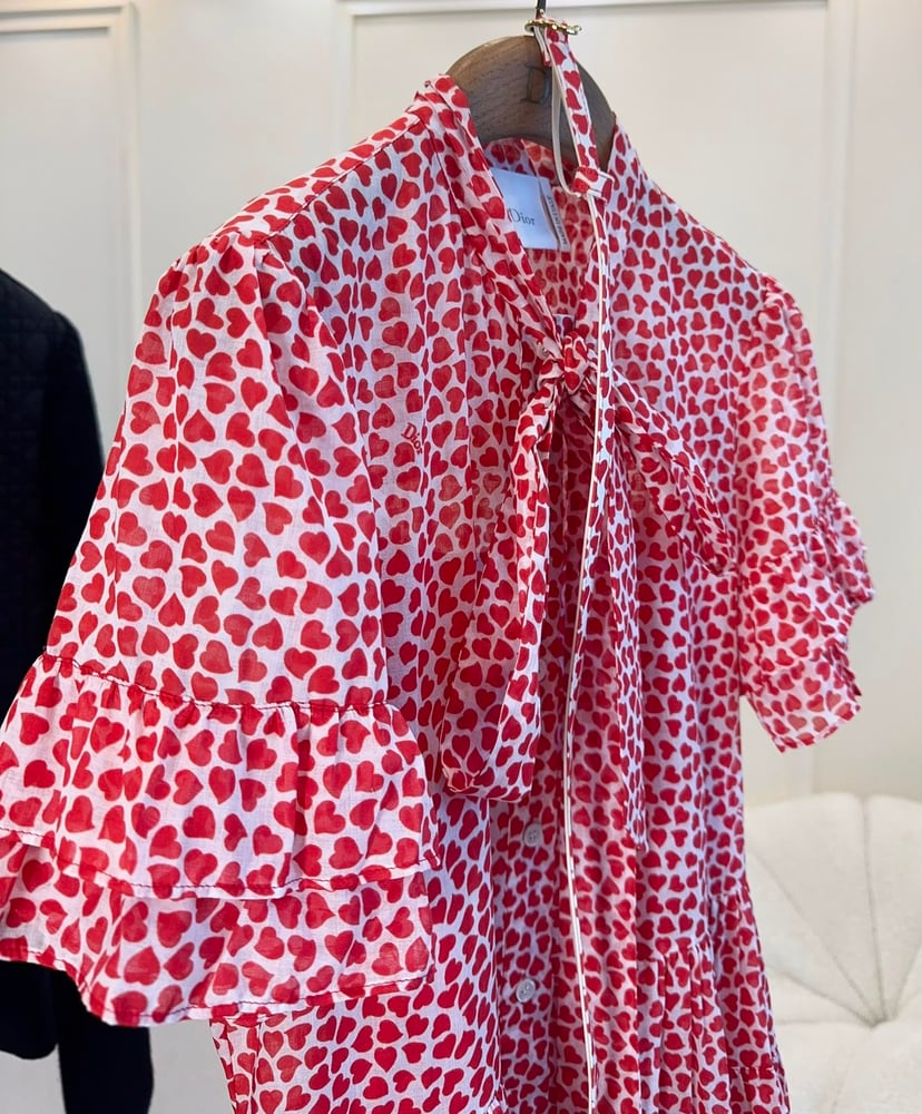 فستان / طقم "ديور" (Dior) الفاخر