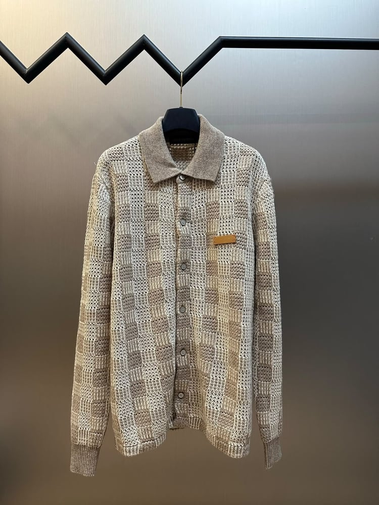 كارديجان لويس فيتون المتقاطع الفاخر (Louis Vuitton Damier Knit Cardigan)