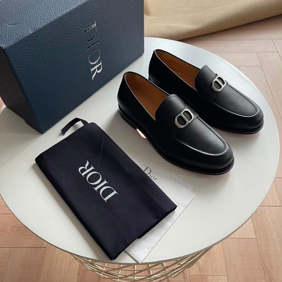 حذاء لوفر رجالي فاخر بتصميم ديور (Dior)