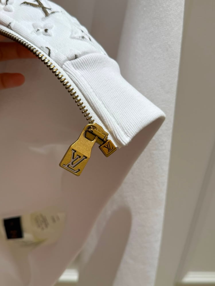 هودي "لويس فيتون" (Louis Vuitton) الرجالي الأبيض بسحاب وتطريز Monogram النافر
