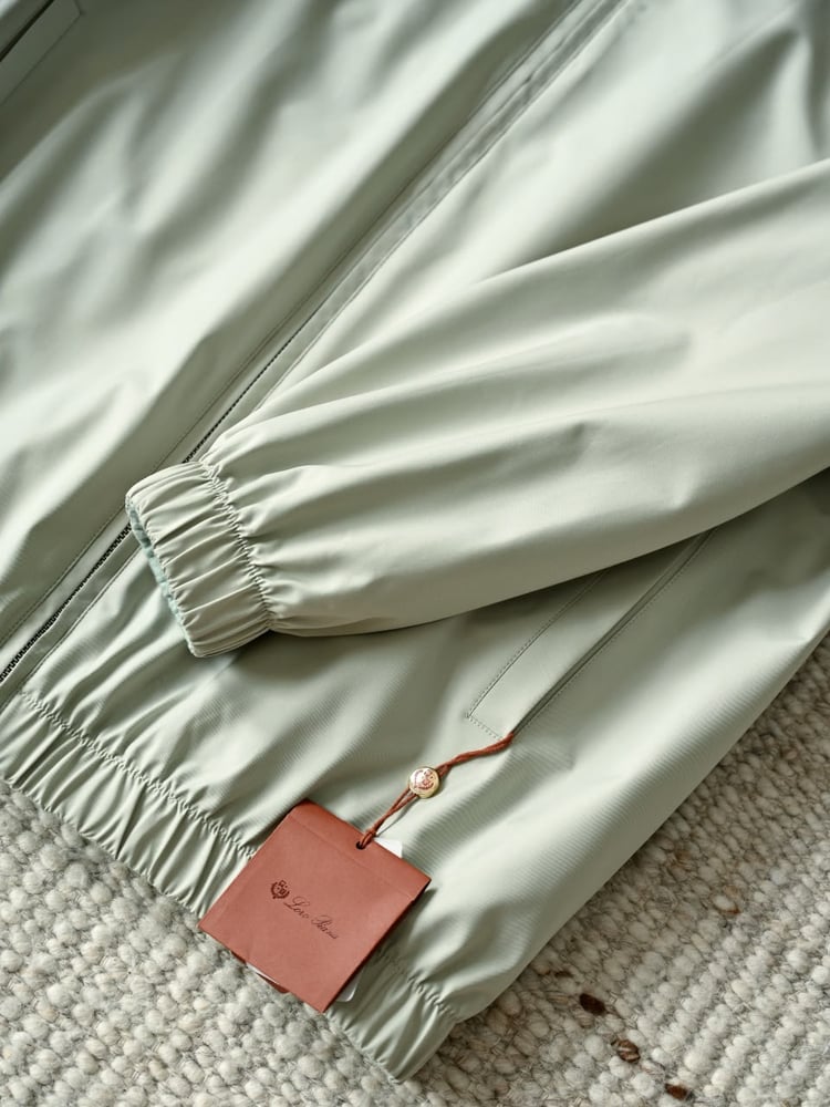 جاكيت بومبر reversible من لورو بيانا (Loro Piana Reversible Bomber Jacket)