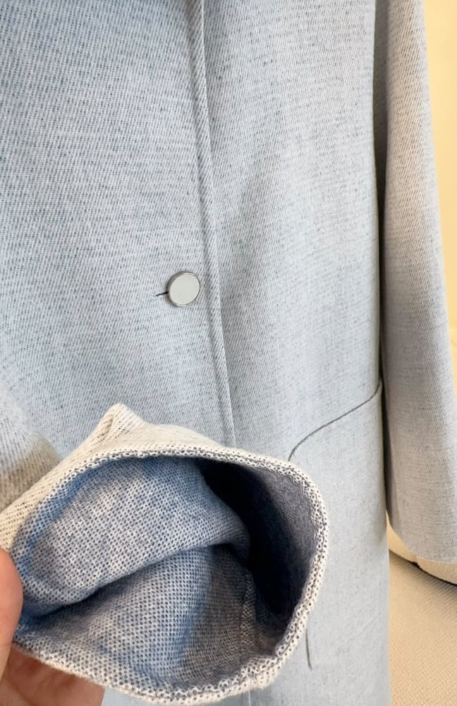 معطف هيرميس النسائي الطويل الفاخر (Hermès Long Wool/Tweed Coat)