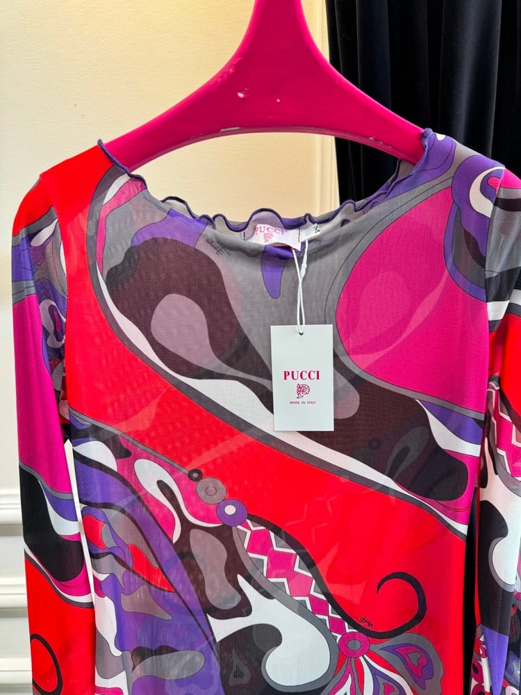 فستان "بوتشي" (Pucci)