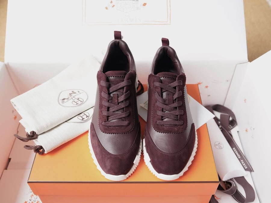 حذاء رياضي رجالي فاخر من هيرميس (Hermes)