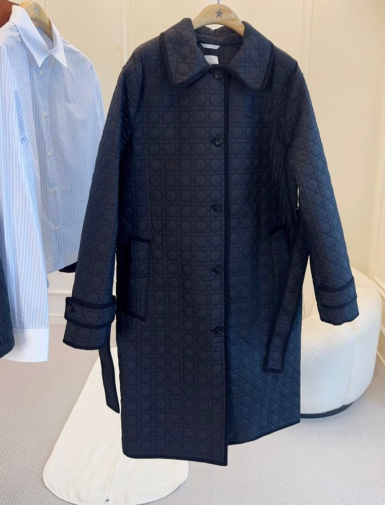 معطف "ديور" (Dior) المبطن الفاخر