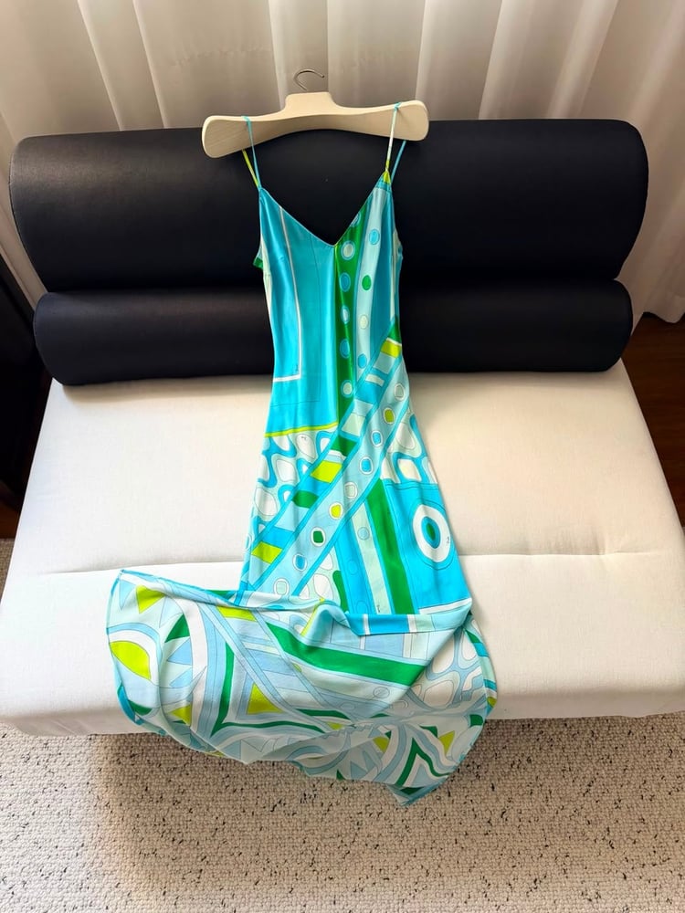 فستان "بويتشي" الحريري الطويل بنقشة الأشكال الهندسية (Pucci Silk Geometric Print Maxi Dress)