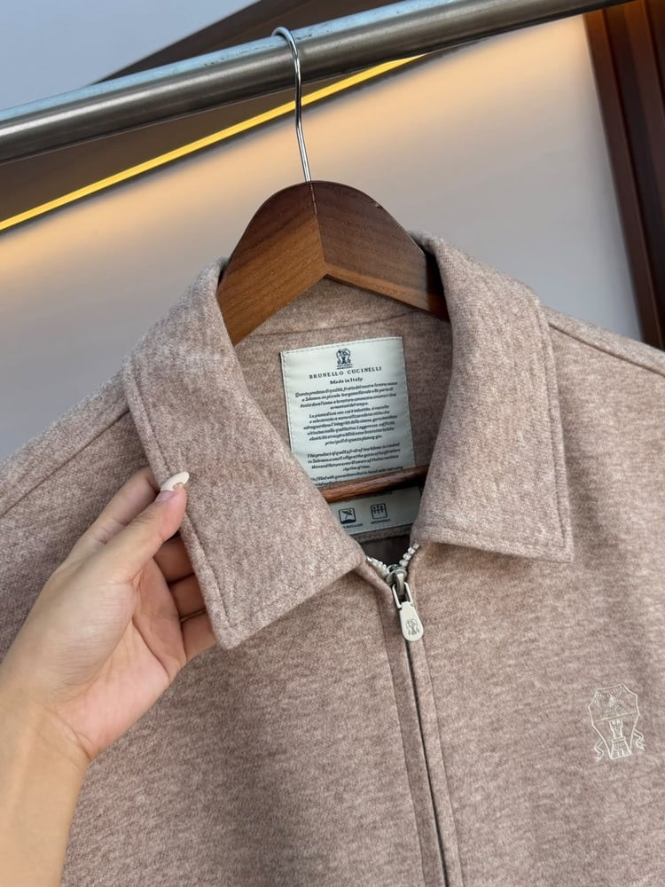 طقم برونيلو كوتشينيلي الشتوي الفاخر (Brunello Cucinelli Winter Set)