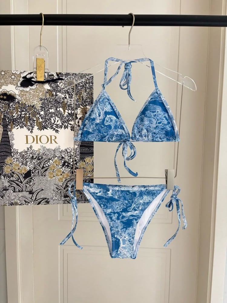 مايوه / بيكيني "ديور" (Dior) الفاخر