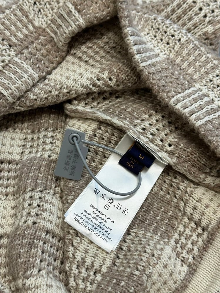 كارديجان لويس فيتون المتقاطع الفاخر (Louis Vuitton Damier Knit Cardigan)
