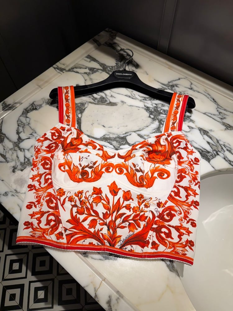 توب "دولتشي أند غابانا" (Dolce & Gabbana)