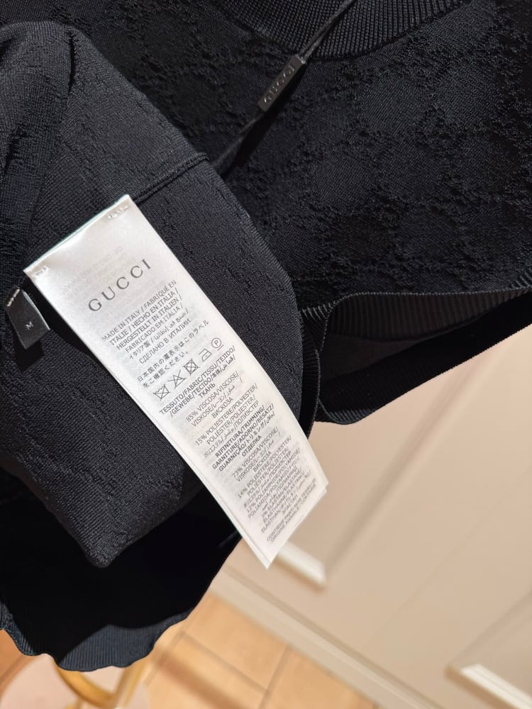 توب / بلوزة بدون أكمام "غوتشي" (Gucci) الفاخرة