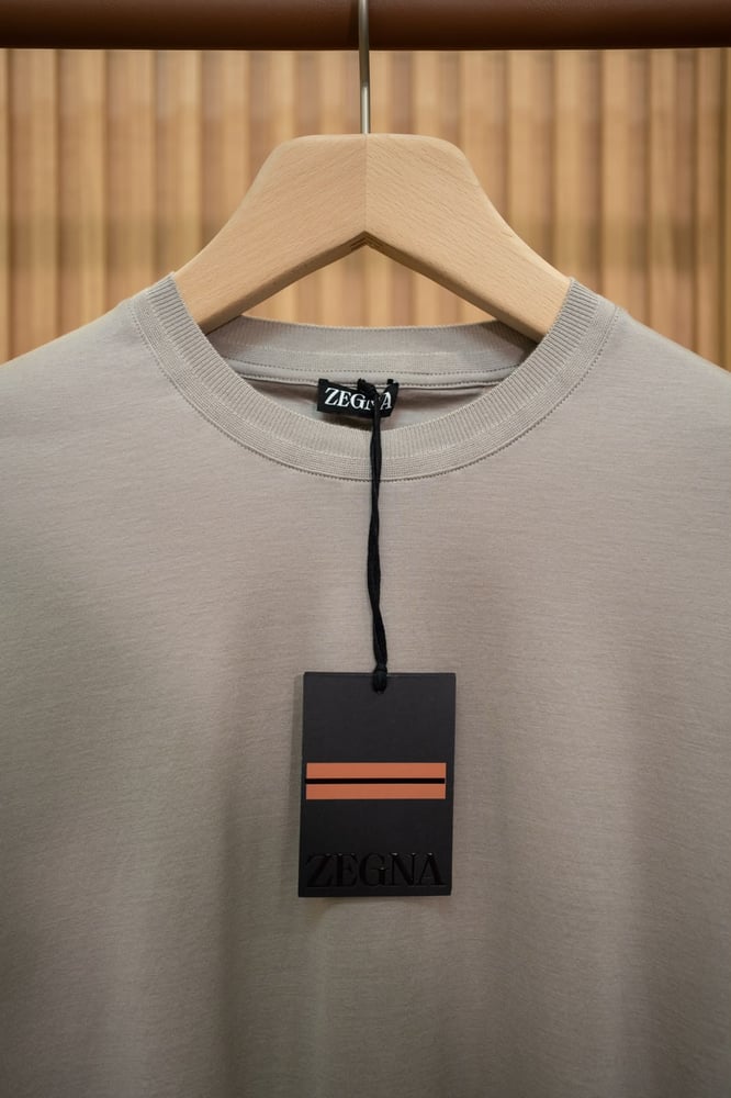 تيشيرت Zegna الفاخر