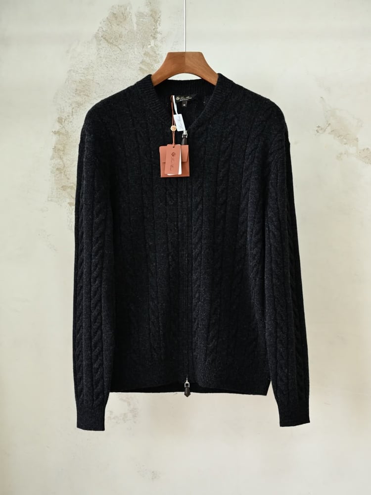 سترة لورو بيانا الرجالية الفاخرة المحبوكة بسحاب (Loro Piana Cable-Knit Zip Cardigan / Sweater)
