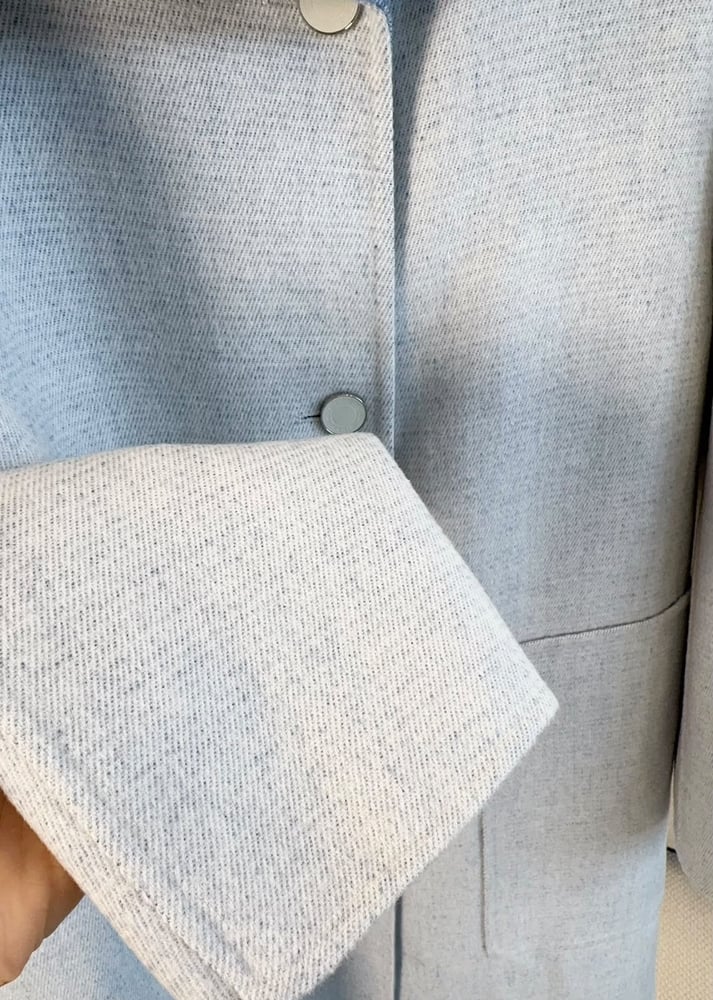 معطف هيرميس النسائي الطويل الفاخر (Hermès Long Wool/Tweed Coat)