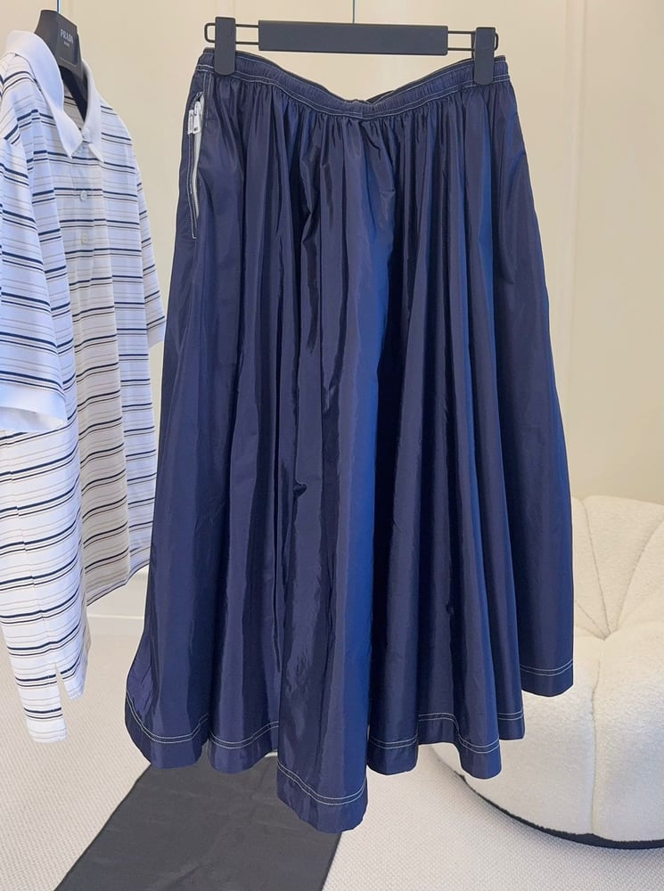 تنورة برادا الرياضية (Prada Nylon Sport Skirt)