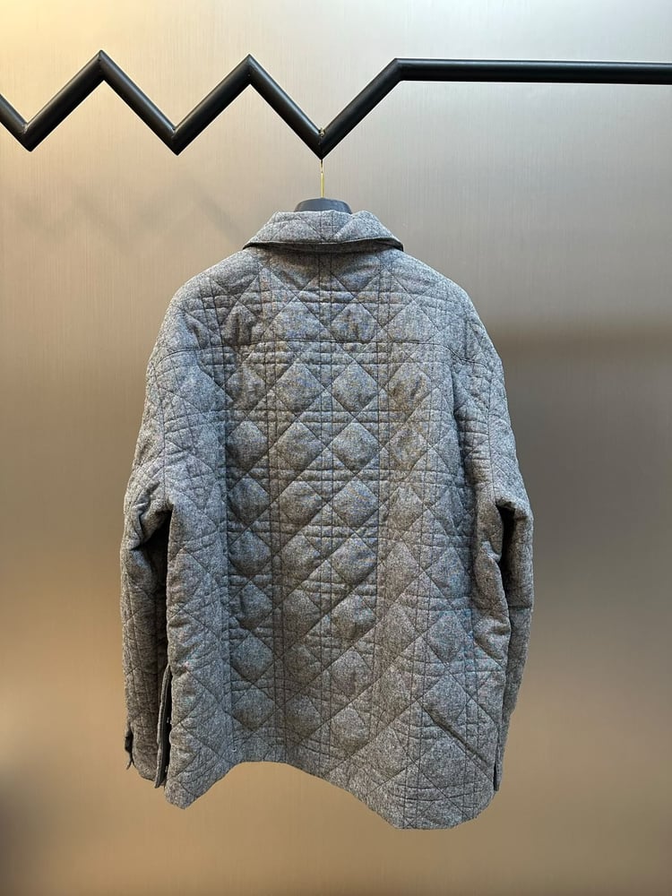 جاكيت مبطن رجالي فاخر بياقة من كريستيان ديور (Christian Dior)