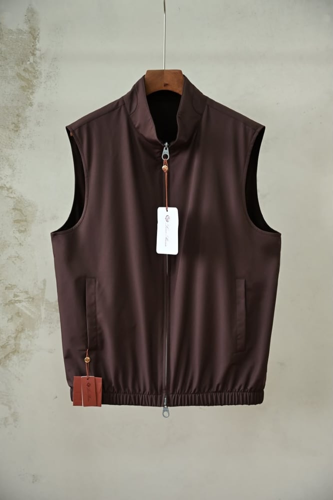 سديري (Vest) فاخر للرجال من لورو بيانا (Loro Piana)