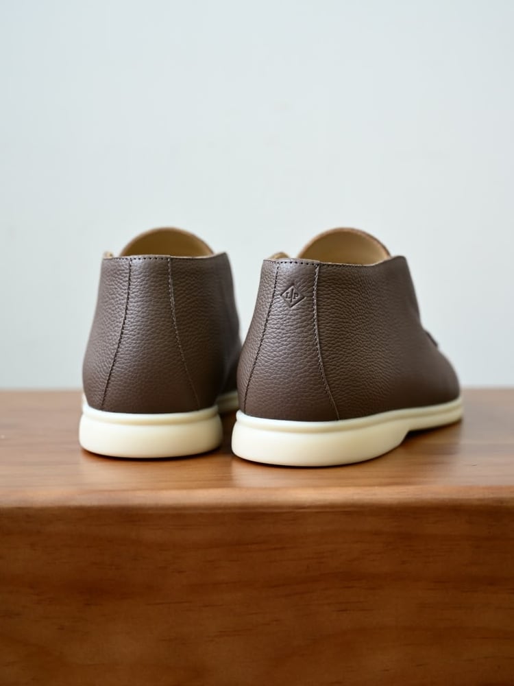 حذاء لورو بيانا الرجالي الفاخر من الجلد الطبيعي ( Loro Piana Open Walk Grained Leather )