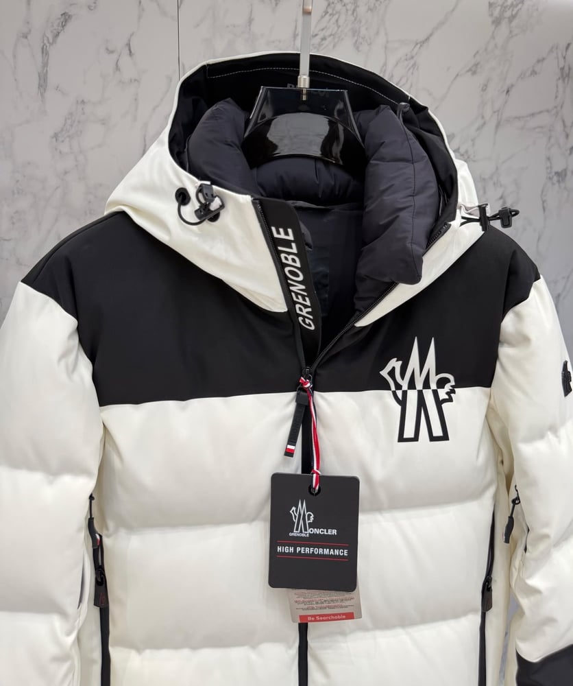 جاكيت شتوي رجالي فاخر من مونكلير جرونوبل (Moncler Grenoble)