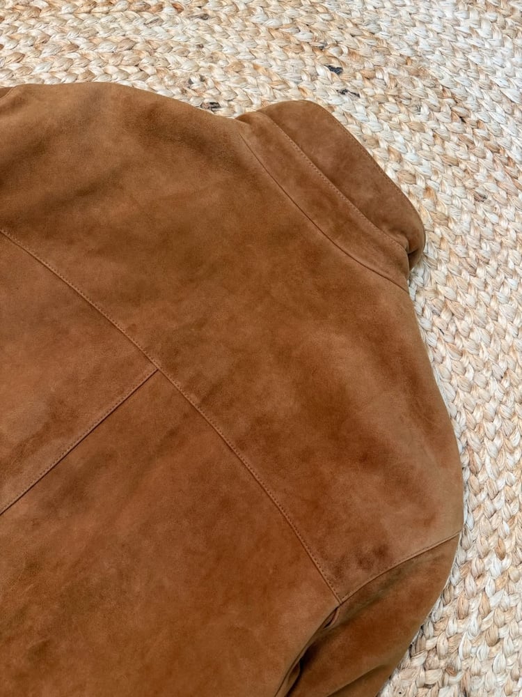 جاكيت لورو بيانا الشمواه الفاخر (Loro Piana Suede Jacket)