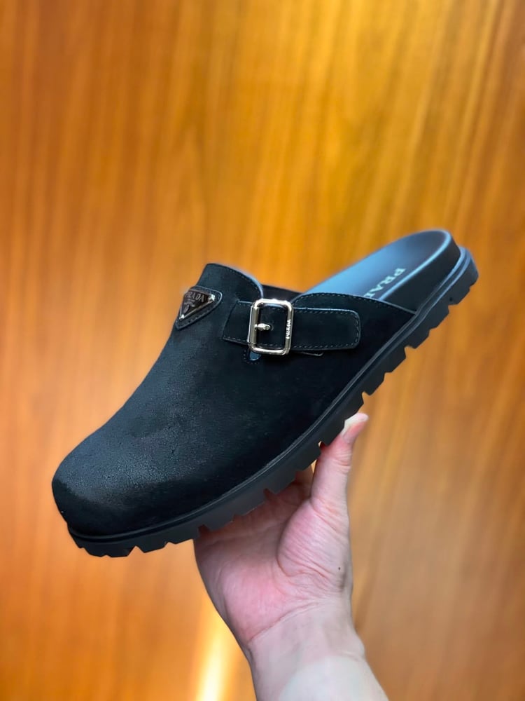 حذاء / مول رجالي فاخر "برادا" (Prada)