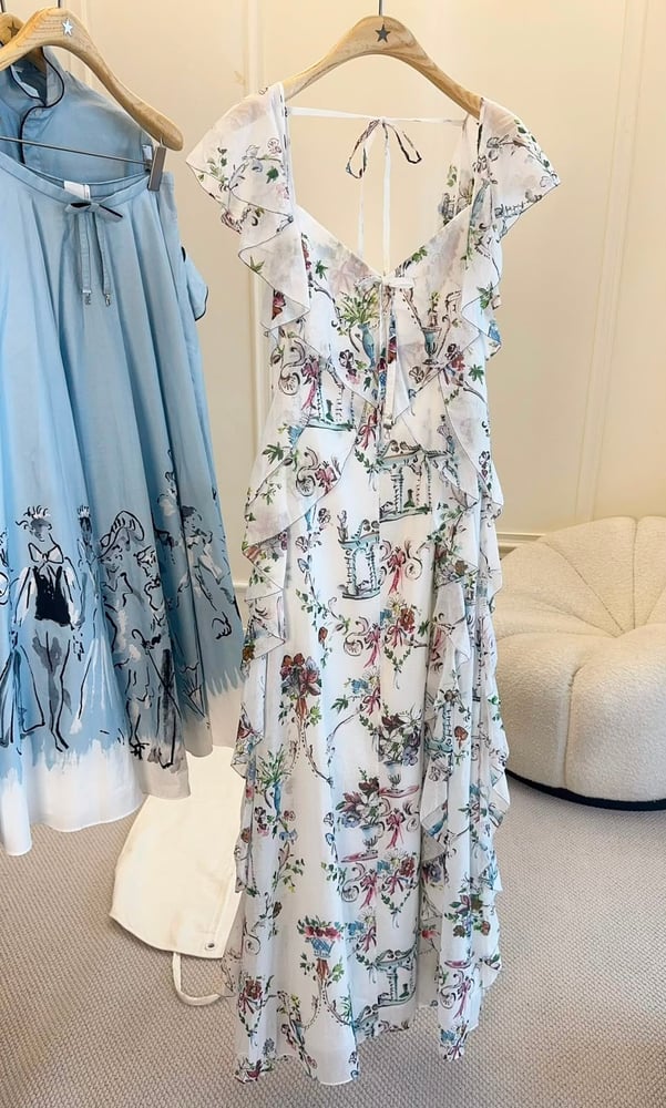 فستان ديور الفني المطبوع (Dior Artistic Print Maxi Dress)