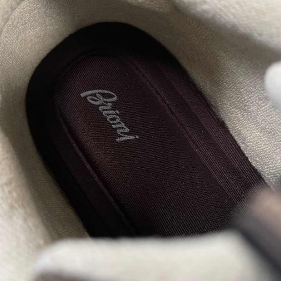 حذاء سنيكرز رجالي فاخر من بريوني (Brioni Sneakers)
