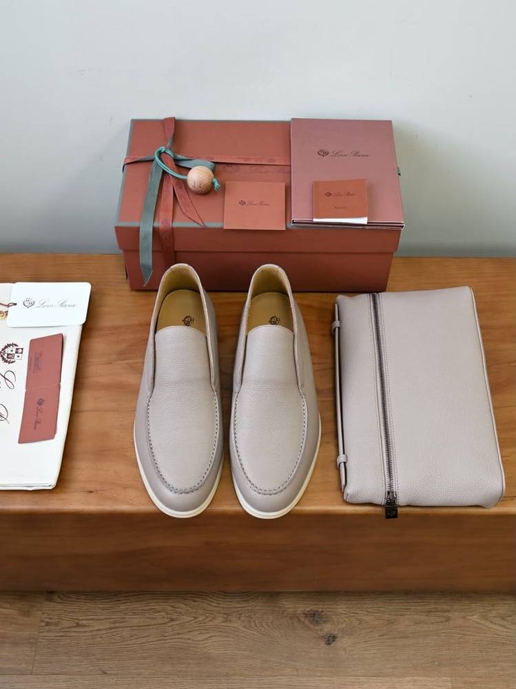 حذاء لورو بيانا الرجالي الفاخر من الجلد الطبيعي ( Loro Piana Open Walk Grained Leather )