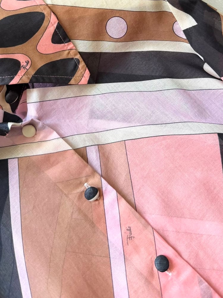 قميص "بويتشي" القطني بنقشة هندسية (Pucci Cotton Printed Shirt)
