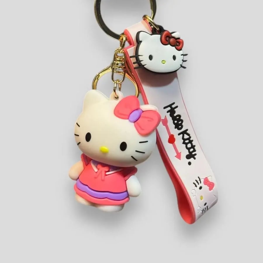 ميدالية هيلو كيتي HELLO KITTY