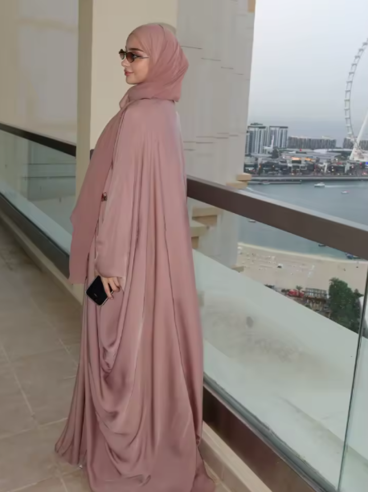 عباية نسائية فاخرة