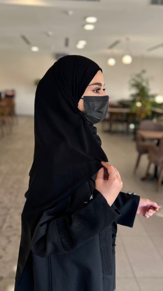 عرض ثلاث طرحات بندانه