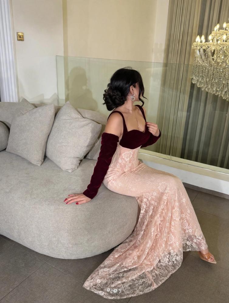 فستان رهف  vip سهره دانتيل مع مخمل